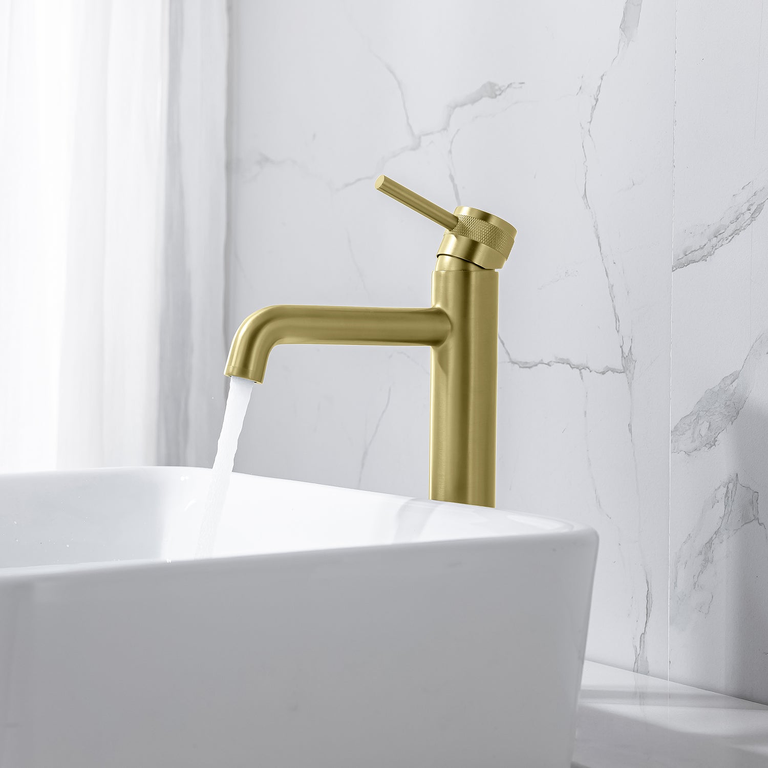 Grifo de lavabo Diamond caño alto