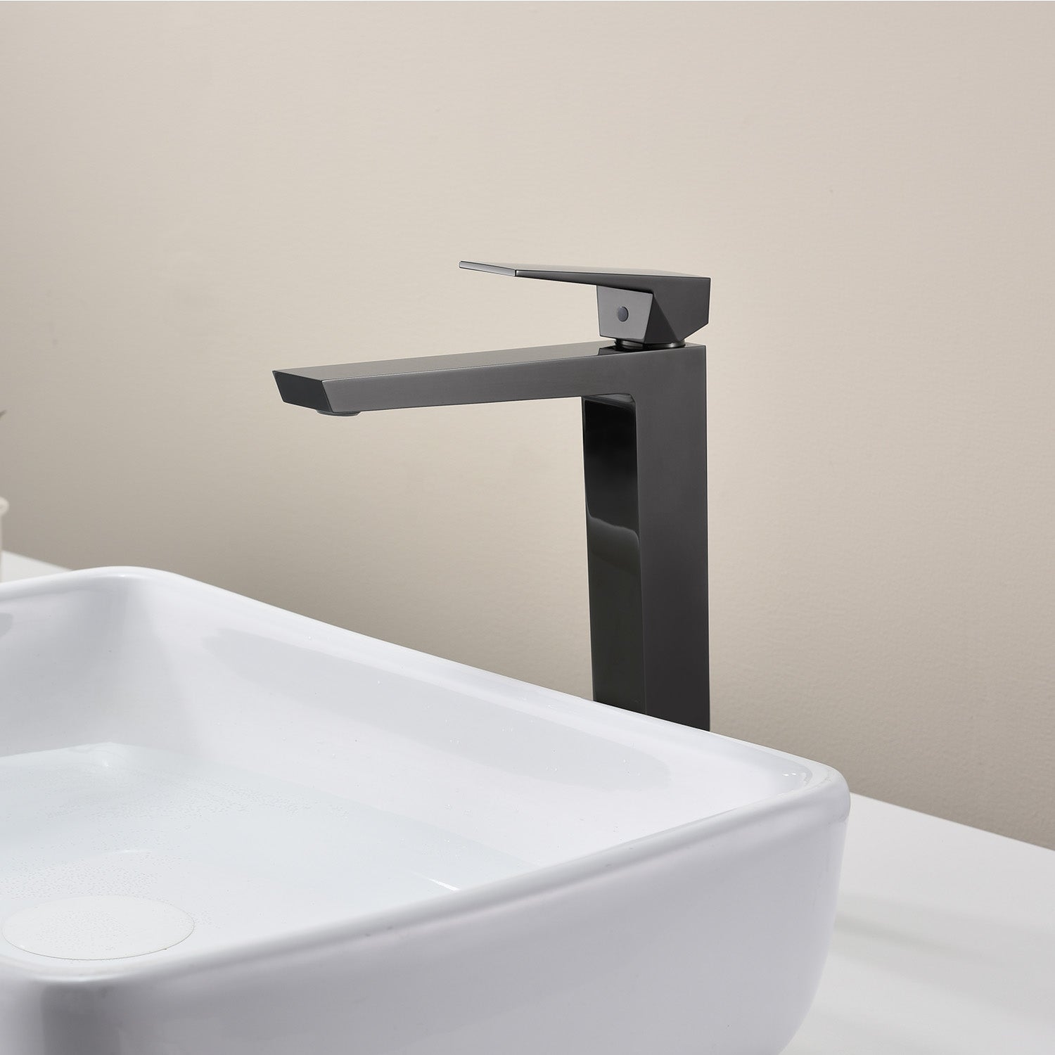Grifo de lavabo Infinite caño alto